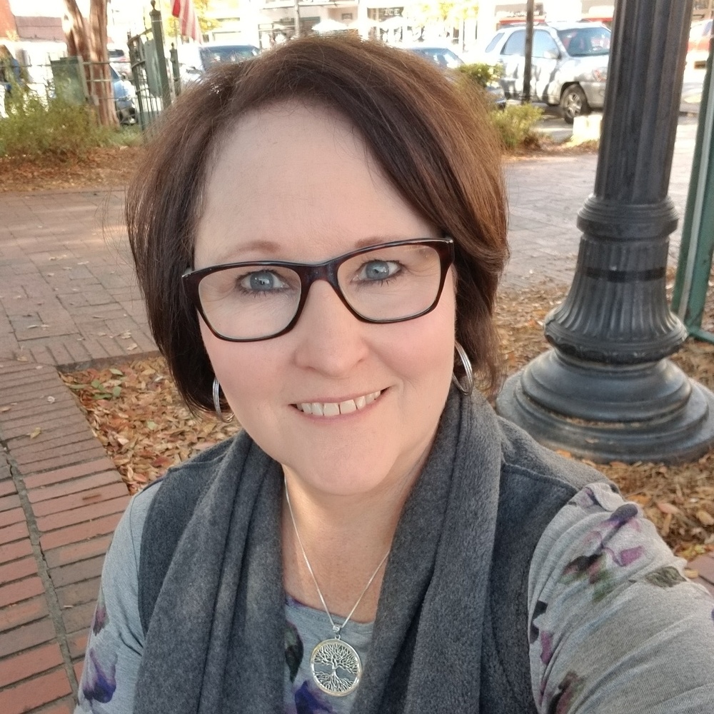 Meet your Posher, Angela